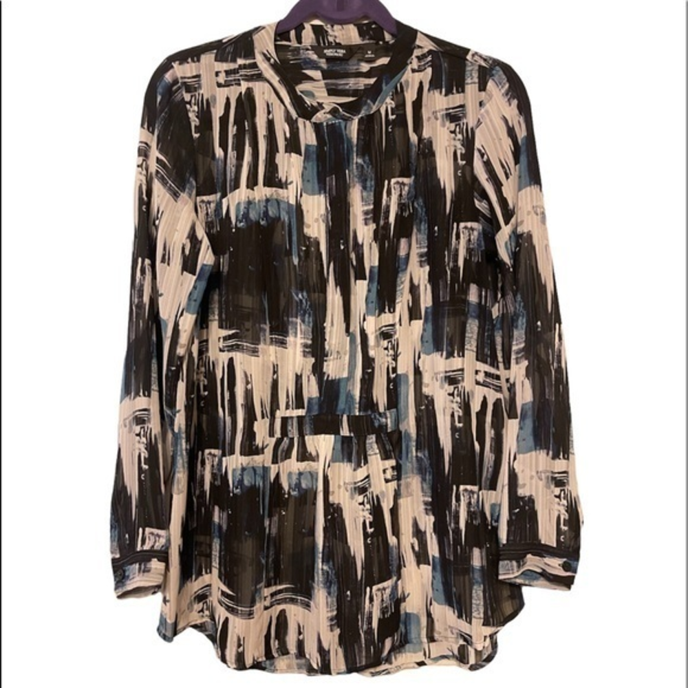 M Simply Vera‎ Vera Wang Sheer Painted Blouse with Hidden Button Down Front